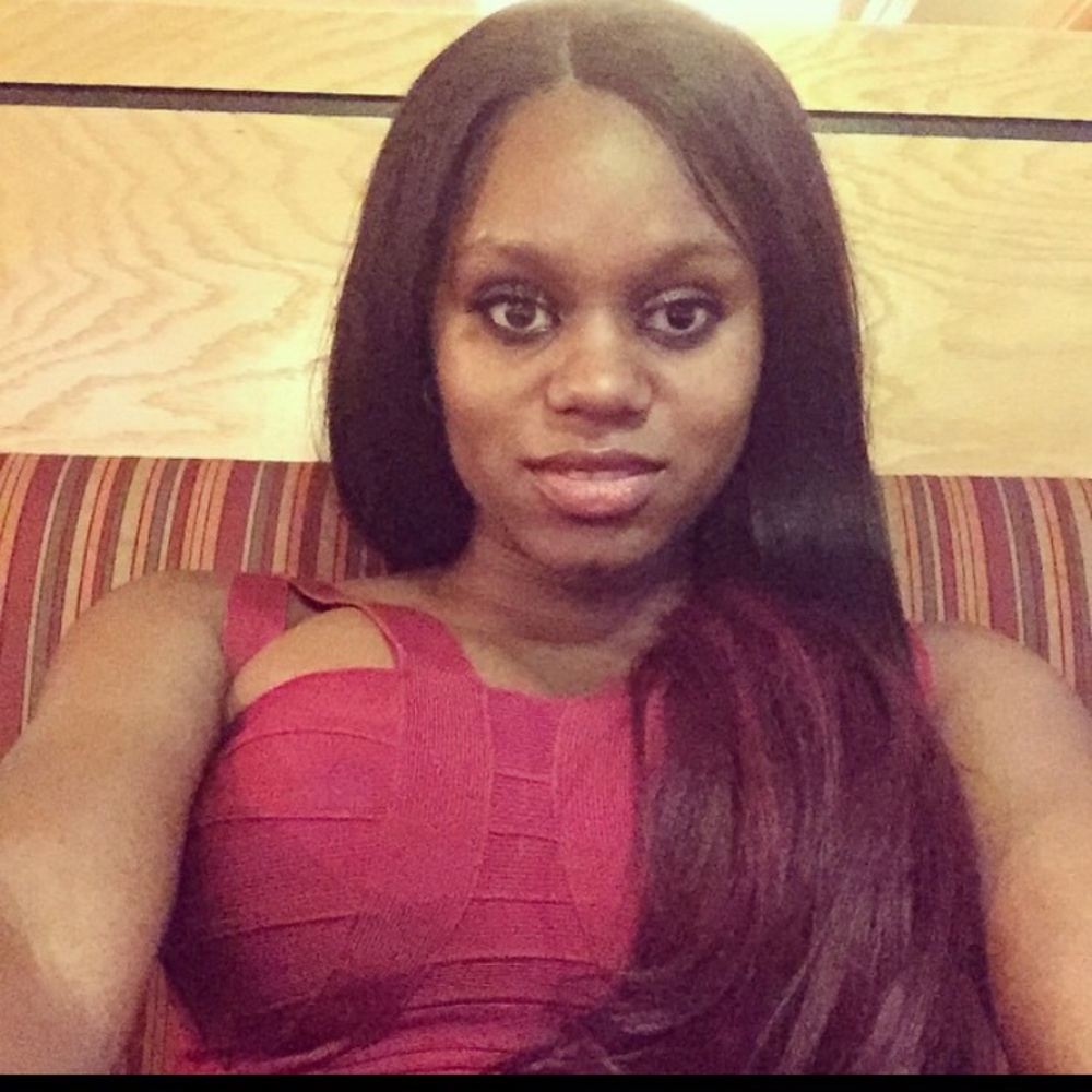 Meet your Posher, Latoya